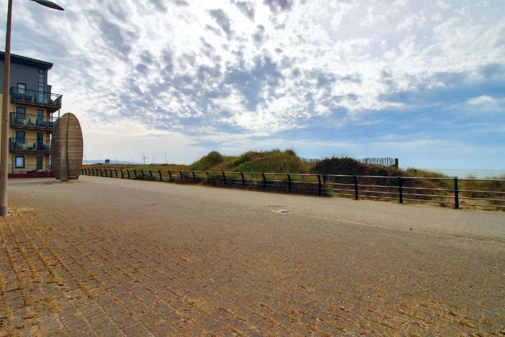 The Observatory By Mia Living 2 Bedroom Apartment Overlooking Swansea Beach With Free Parking Экстерьер фото